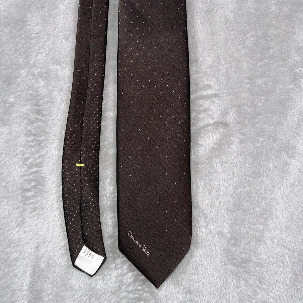 Vintage Oscar,‎ Oscar De La Renta Brown Men's Tie Classic Preppy